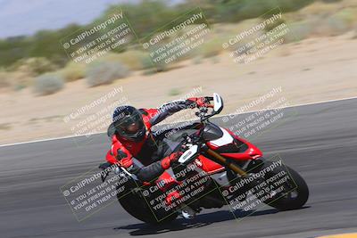 media/Sep-25-2023-Moto Forza (Mon) [[81ffa65e0a]]/B-C Group/Session 4 (Turn 10 Inside)/